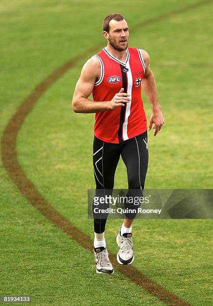 Steven King of the Saints runs laps during a St Kilda Saints AFL training session at Linen House Oval on July 15, 2008 in Melbourne, Australia.