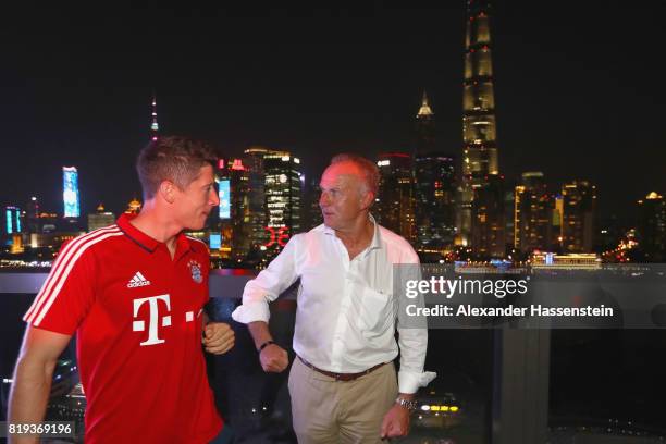 Robert Lewandowski of FC Bayern Muenchen attends with Karl-Heinz Rummenigge, CEO of FC Bayern Muenchen the Audi Night 2017 at Wanda Reign Hotel...