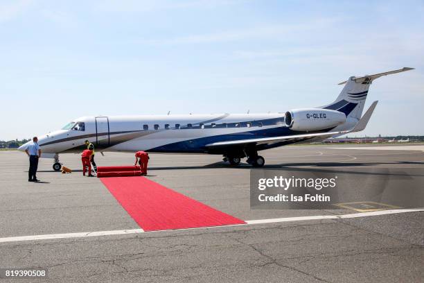 Plane with Catherine Duchess of Cambridge, Prince William Duke of Cambridge, Princess Charlotte of Cambridge and Prince George of Cambridge at Tegel...