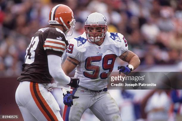 Linebacker Andy Katzenmoyer of the New England Patriots runs in pursuit against the Cleveland Browns at Cleveland Browns Stadium in Cleveland, Ohio...
