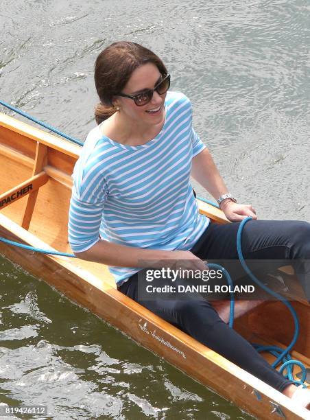 Catherine Roland 975 Catherine Roland Photos & High Res Pictures - Getty Images