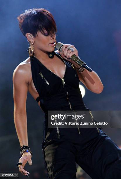 Rihanna performs at MTV Mobile Bang Concert held at Milan Central Station on July 15, 2008 in Milan, Italy.