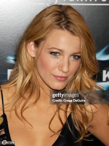 Actress Blake Lively arrives at "The Dark Knight" premiere at the AMC Loews Lincoln Square theater on July 14, 2008 in New York City.