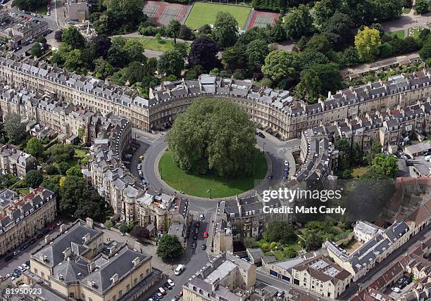 Traffic moves around The Circus and other streets in the centre of Bath on July 16, 2008 in Bath, Somerset, England. A United Nations mission is set...