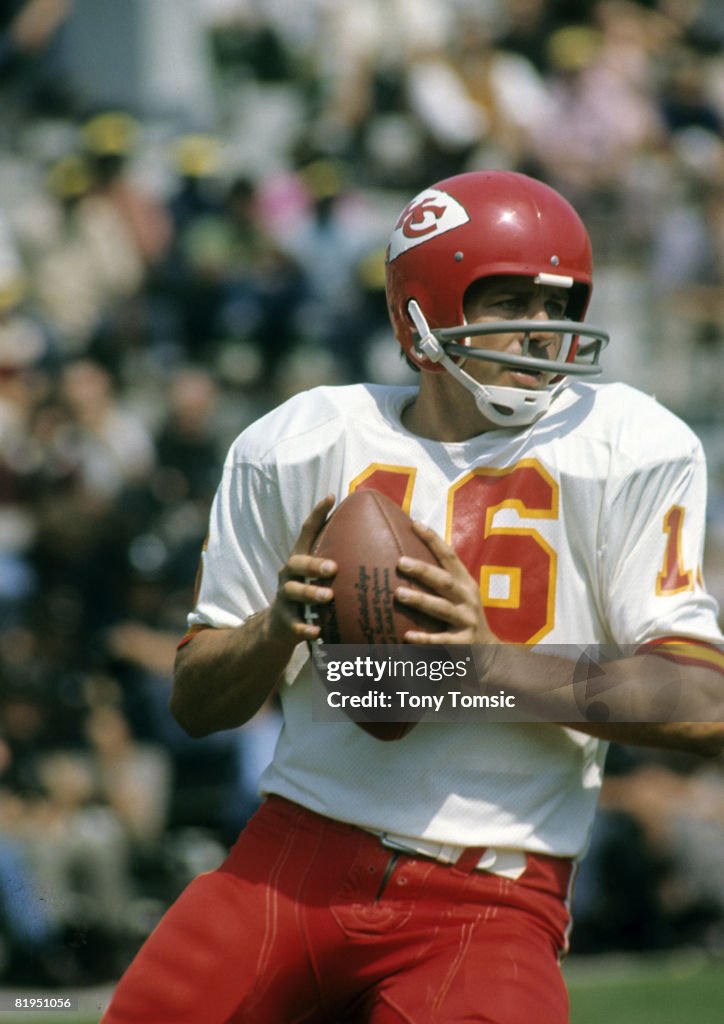 Len Dawson - Kansas City Chiefs -  File Photos