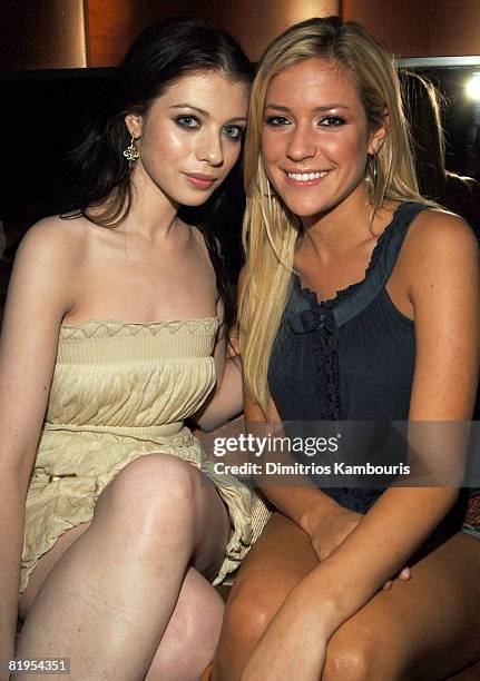 Michelle Trachtenberg and Kristin Cavallari