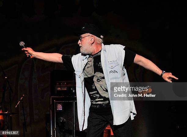 Howard Kaylan of the Turtles performs at Hippiefest at the Greek Theater on July 16, 2008 in Los Angeles, California.