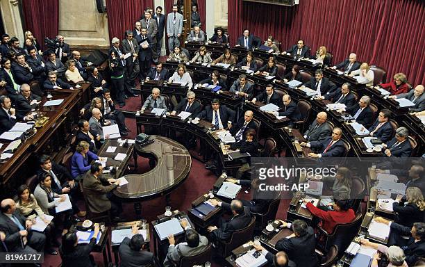 Argentina's Senate votes at the end of a debate on a grain tax bill in Buenos Aires late on July 16, 2008. The vote ended in a 36-36 draw, with the...