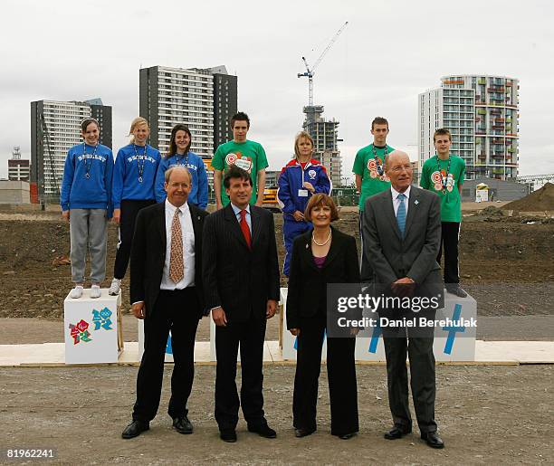 Of Balfour Beatty, Ian Tyler, poses with the Chair of the London 2012 Organisational Comittee, Sebastian Coe, Olympics Minister, Tessa Jowell and ODA...