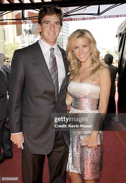 Player Eli Manning and wife Abby McGrew arrive at the 2008 ESPY Awards held at NOKIA Theatre L.A. LIVE on July 16, 2008 in Los Angeles, California....