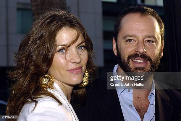 Rya Kihlstedt and Gil Bellows