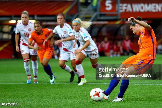 Sherida Spitse of the Netherlands scores the first goal by penalty during the UEFA Women's Euro 2017 Group A match between Netherlands and Denmark at...