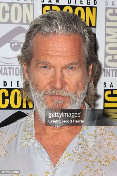 Actor Jeff Bridges attends "Kingsman: The Secret Service" press line at Comic-Con International 2017 - Day 1 on July 20, 2017 in San Diego,...