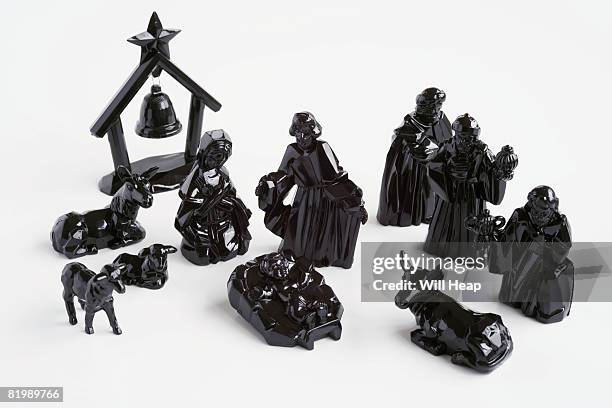 nativity scene consisting of black figurines - black nativity 個照片及圖片檔