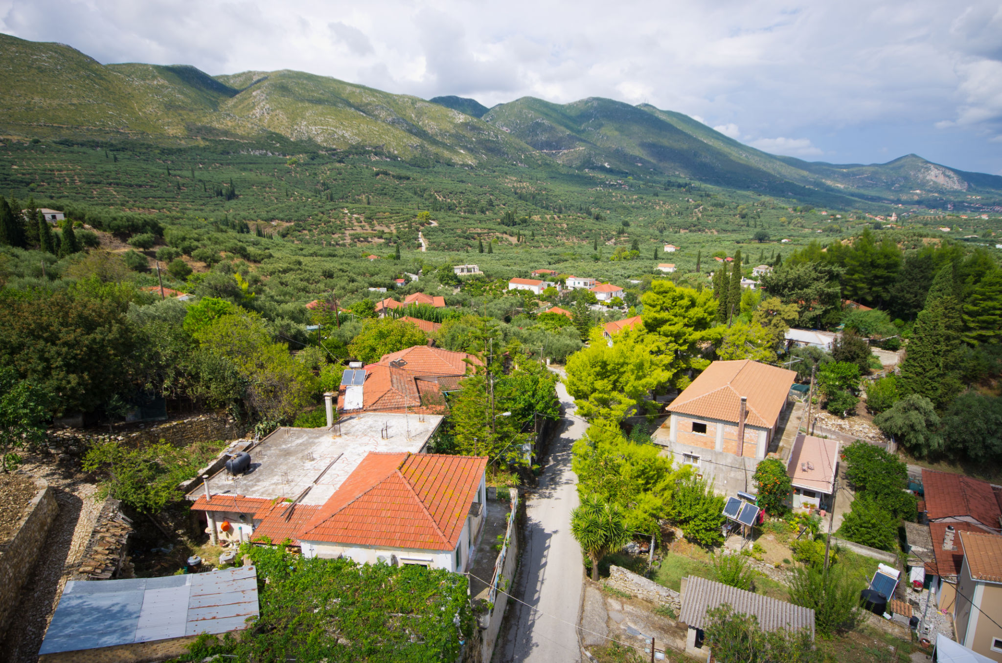 lefkis village