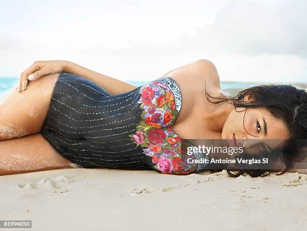 Swimsuit Issue 2008: Model Jessica Gomes poses for the 2008 Sports Illustrated swimsuit issue wearing body painting version based on one piece of...