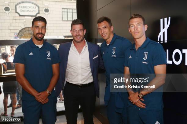 Sami Khedira, Jesse Palmer, Mario Mandzukic and Stephan Lichtsteiner attend Hublot Welcomes Juventus Football Club To NYC at Hublot Boutique on July...