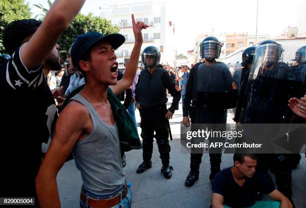 Moroccan Riots Al Hoceima Location Photos and Premium High Res Pictures - Getty Images