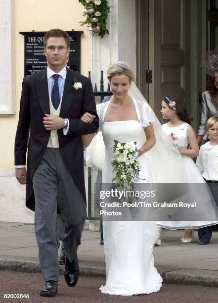 George Rose Partner George Gilman Photos and Premium High Res Pictures - Getty Images