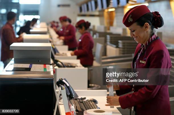 Rubber Preach Friday 142 Qatar Airways Crew Stock Photos, High-Res Pictures, and Images - Getty  Images