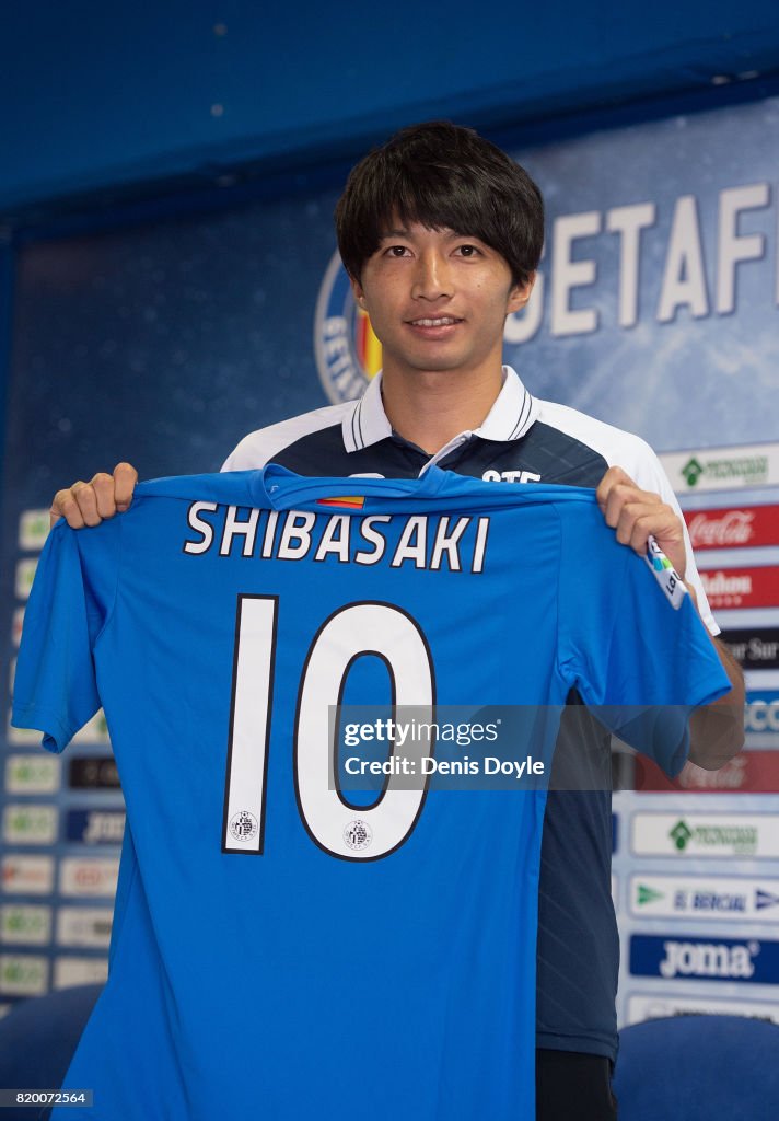 Getafe Unveil New Signing Gaku Shibasaki