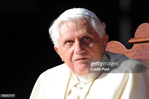 His Holiness Pope Benedict XVI concludes his World Youth Day activities by thanking all the volunteers at The Domain on July 21, 2008 in Sydney,...