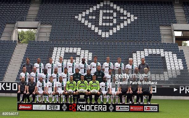 The team of Borussia Moenchengladbach Team doctor Jens Kuehlmorgen, Sebastian Svaerd, Sascha Roesler, Jan-Ingwer Callsen-Bracker, Thomas Kleine,...