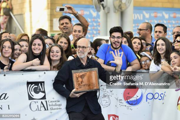 Gabriele Salvatores poses with the Francois Truffaut Award during Giffoni Film Festival 2017 on July 21, 2017 in Giffoni Valle Piana, Italy.