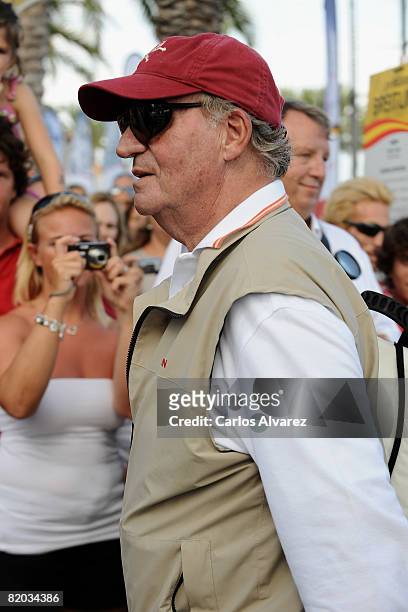 King Juan Carlos of Spain prepares to board the yacht 'Bribon' during the first day of The 14th Breitling Sailing Cup on July 22, 2008 in Palma de...