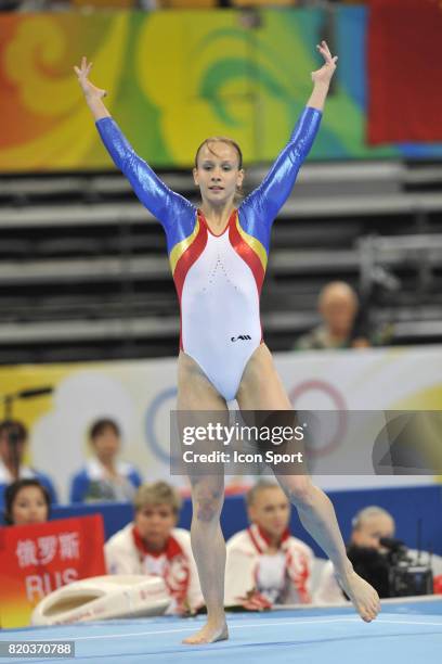 Sandra IZBASA - - Gymnastique Artistique - Concours par equipes - Femmes - Jeux Olympiques 2008,