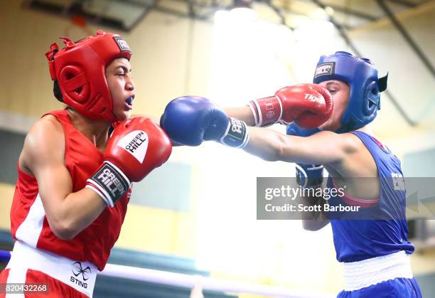 Pelea Fruean of New Zealand competes against Sadie Thomas of England in the Girl's 60 kg Quarterfinal 2 Boxing on day 4 of the 2017 Youth...
