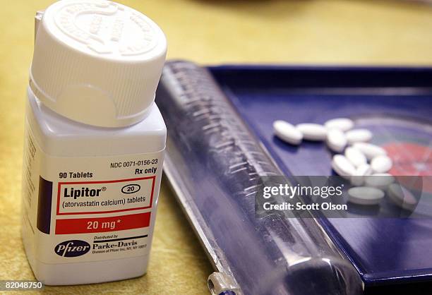 Lipitor tablets sit in a tray at a Pharmacy July 23, 2008 in Chicago, Illinois. Pfizer, the world's biggest drug maker and manufacturer of the...