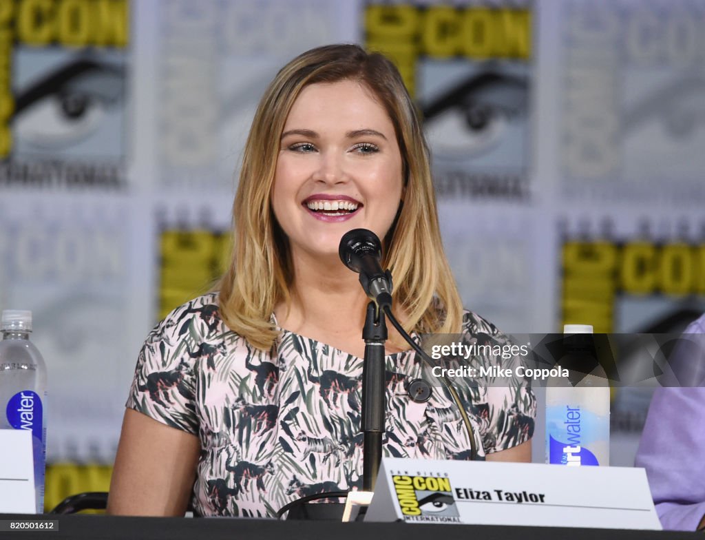 Comic-Con International 2017 - "The 100" Panel