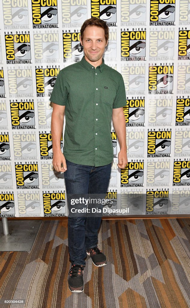 Comic-Con International 2017 - "People Of Earth" Press Line