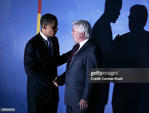 German Foreign Minister Frank-Walter Steinmeier speaks with U.S. Democratic presidential candidate Sen. Barack Obama after a talk on July 24, 2008 in...