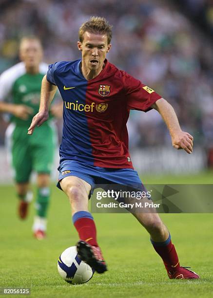 Alexander Hleb of Barcelona in action during the pre-season friendly between Hibernian and Barcelona at Murrayfield on July 24, 2008 in Edinburgh,...