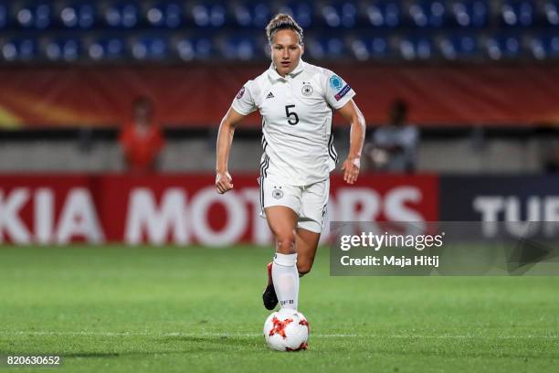 Babett Peter of Germany controls the ball during the UEFA Women's Euro 2017 at Koning Willem II Stadium on July 21, 2017 in Tilburg, Netherlands.