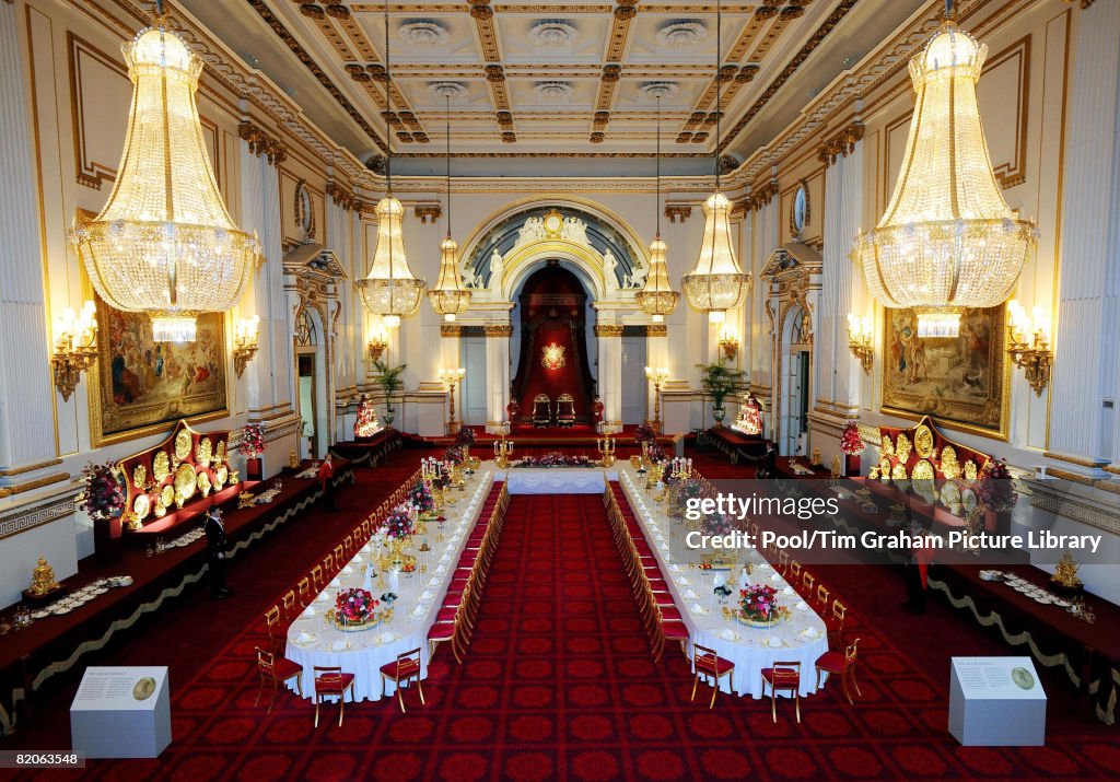 Queen Elizabeth II Views Summer Opening Exhibition