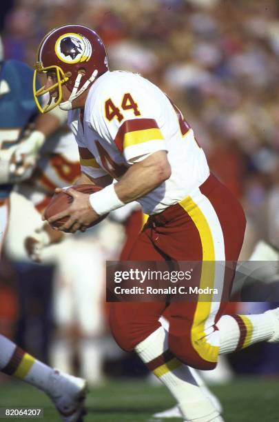 Super Bowl XVII: Washington Redskins John Riggins in action, rushing vs Miami Dolphins. Pasadena, CA 1/30/1983 CREDIT: Ronald C. Modra