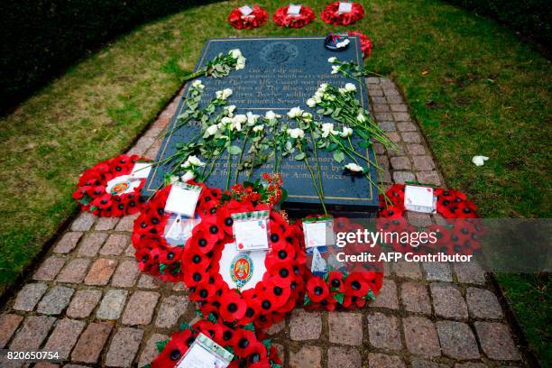 Hyde Park Bombing Photos And Premium High Res Pictures Getty Images hyde-park-bombing-photos-and-premium-high-res-pictures-getty-images