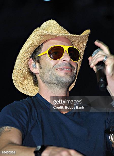 Robin Wilson of the Gin Blossoms perfoms at the 2008 Quick Chek New Jersey Festival of Ballooning at Solberg Airport on July 25, 2008 in Readington,...