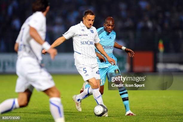 Dariusz DUDKA / Charles KABORE - - Auxerre / Marseille - 35eme journee de Ligue 1 - Stade de l'Abbe Deschamps - Auxerre,