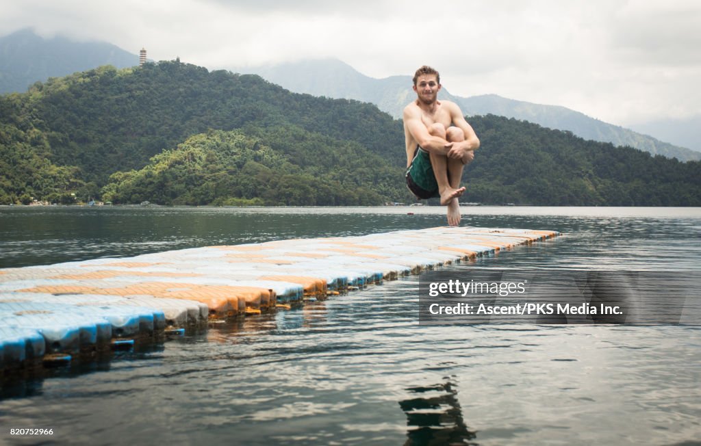 Cannonball into the famous Sun Moon Lake