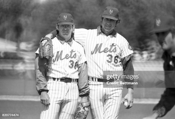 The best friend a starting pitcher can have is a good relief pitcher to bail him out of trouble. The Mets’ Jerry Koosman has Skip Lockwood and he’s...