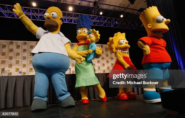 Simpsons Stage The Simpsons And Characters Photos and Premium High Res Pictures ...