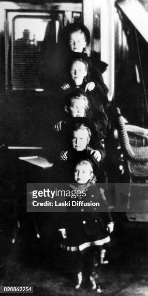 Circa 1912: Children of Tsar Nicholas II Romanov of Russia and Empress Alexandra Feodorovna Romanova: Grand Duchesses Olga, Tatiana, Maria, Anastasia...