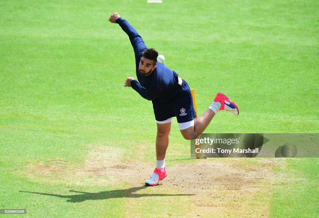 Nottinghamshire Outlaws vs Northamptonshire Steelbacks - NatWest T20 Blast