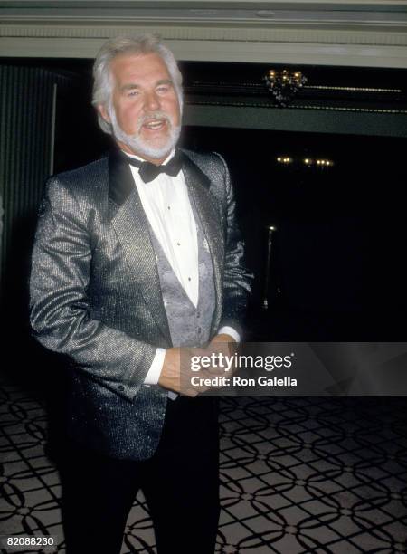 Musician Kenny Rogers attends The RP Foundation Fighting Blindness Humanitarian Award Dinner Honoring Frank Bennack, Jr. On April 19, 1988 at The...