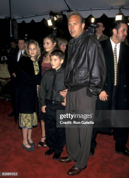 Kevin Costner, Annie Costner, Lily Costner and Joe Costner