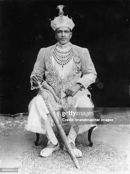 Maharajah of Alvar, Photograph, 27th June, 1929 [Maharadscha von Alwar, Photographie 6,1929]